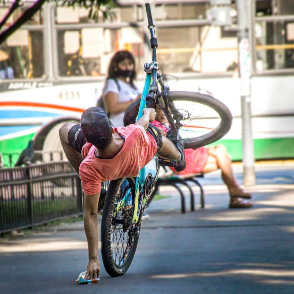 ¿Qué hacer en caso de accidente? Pasos a seguir con tu seguro de auto 1 pexels photo 27010260